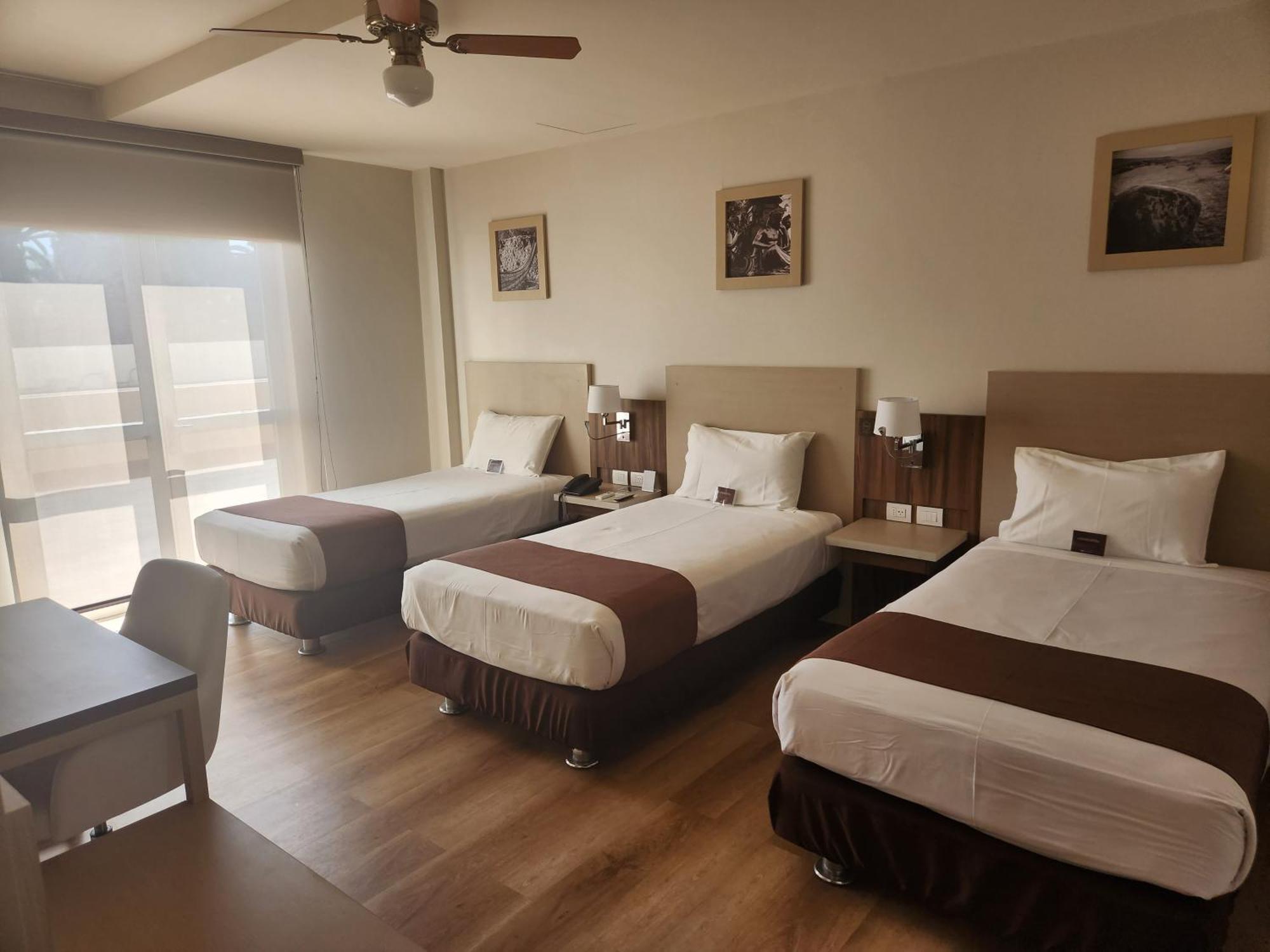 Dm Hoteles Tacna Esterno foto